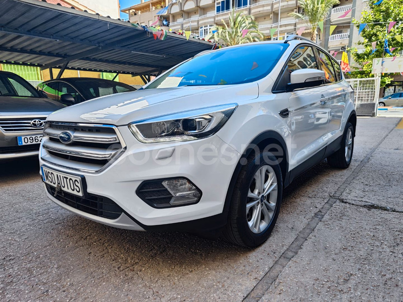 FORD Kuga 2.0 TDCi 4x2 Titanium