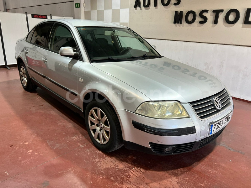 VOLKSWAGEN Passat 1.9 TDi Edition