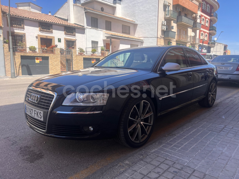 AUDI A8 3.0 TDI quattro tiptronic