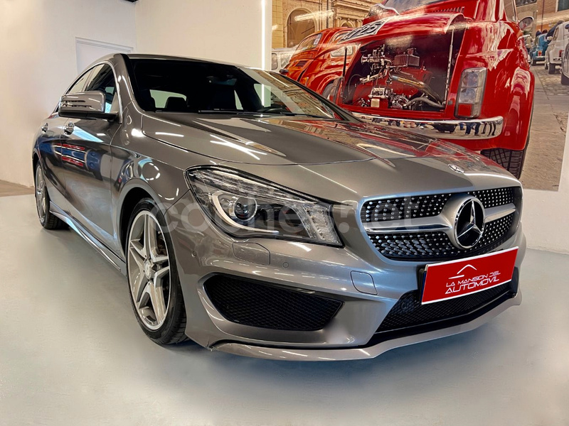 MERCEDES-BENZ Clase CLA CLA 180 AMG Line 4p.