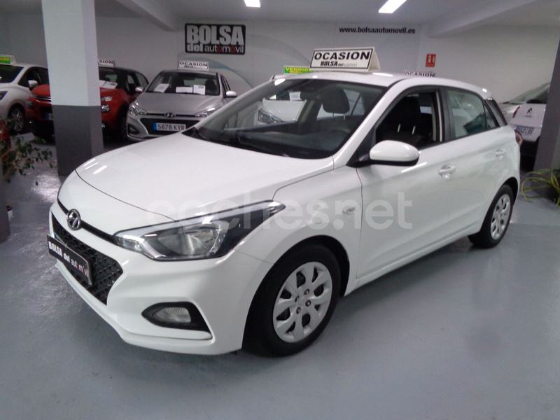 HYUNDAI i20 1.2 MPI 62kW 85CV Essence 5p.