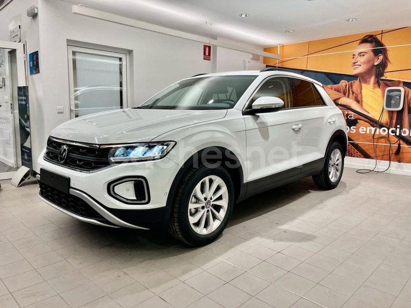 VOLKSWAGEN T-Roc Mas 1.5 TSI DSG