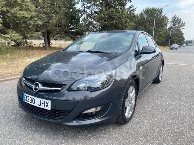 OPEL Astra 2.0 CDTi SS 165 CV Excellence llanta 17 5p.