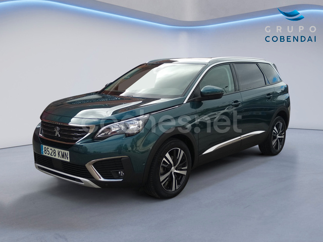 PEUGEOT 5008 Allure 1.2L PureTech SS