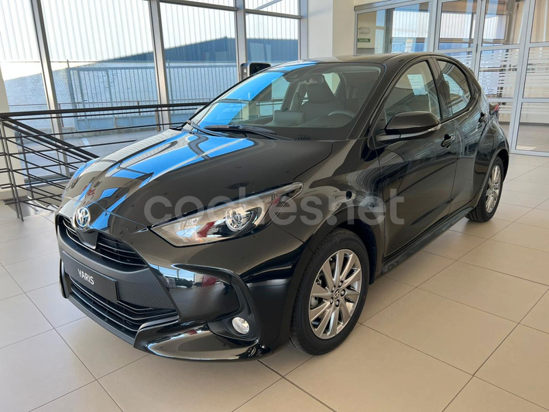 TOYOTA Yaris 1.5 120H Active Plus