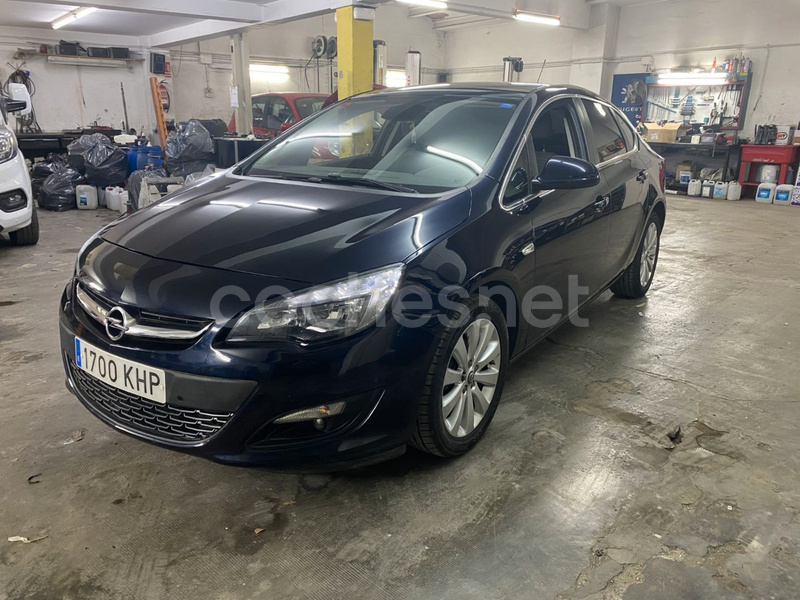 OPEL Astra 1.4 Turbo Elegance