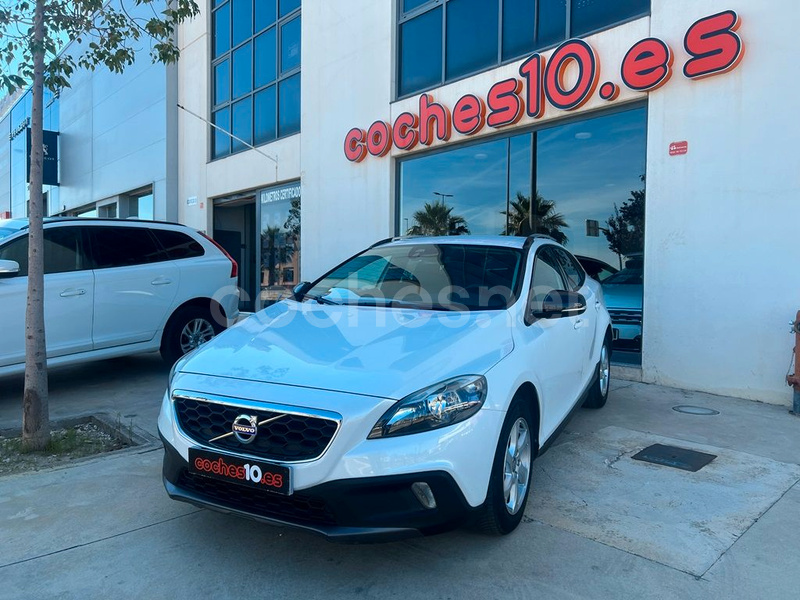 VOLVO V40 Cross Country 2.0 D3 Kinetic 5p.