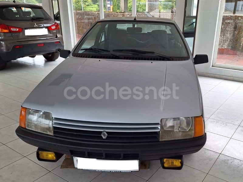 RENAULT Fuego FUEGO 2.0 GTX 3p.