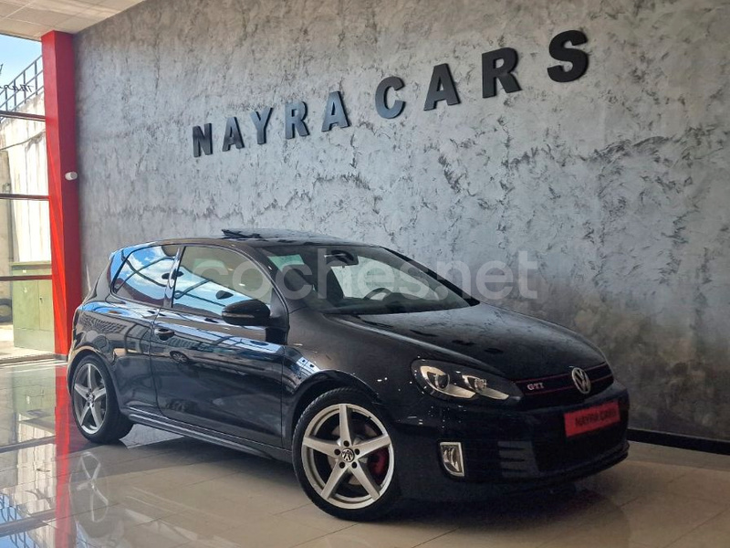 VOLKSWAGEN Golf 2.0 TSI GTI