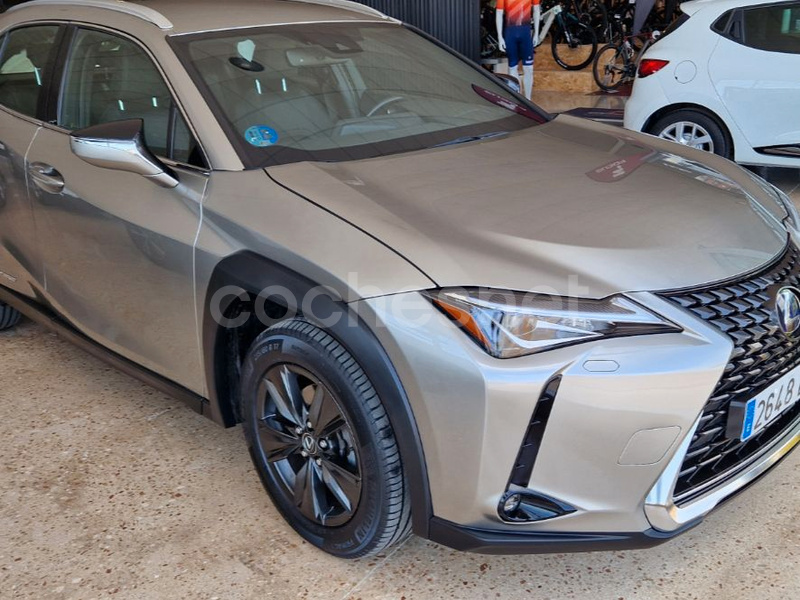 LEXUS UX 2.0 250h Business Navigation