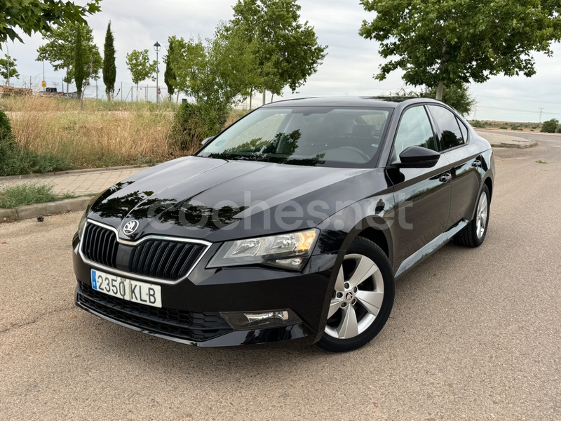 SKODA Superb 2.0 TDI DSG Active