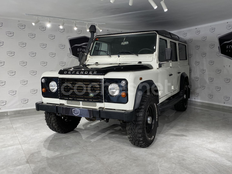 LAND-ROVER Defender 110 2.5TD5 SW 5p.