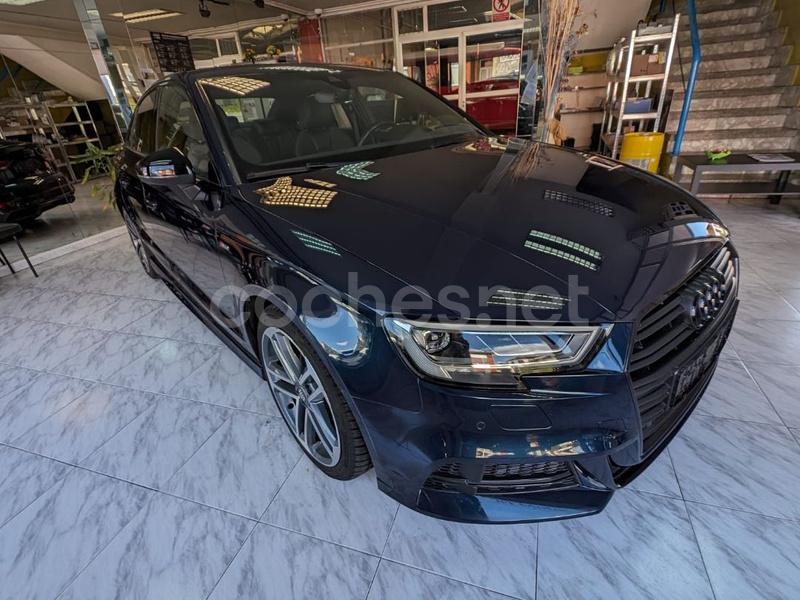 AUDI A3 Sedan Black line 35 TFSI