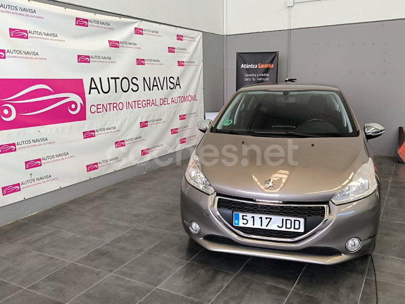 PEUGEOT 208 STYLE 1.2L PureTech 82