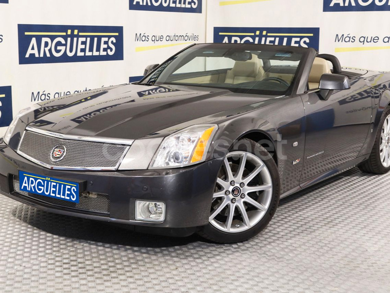 CADILLAC XLR 4.4 V8 V Supercharged 2p.