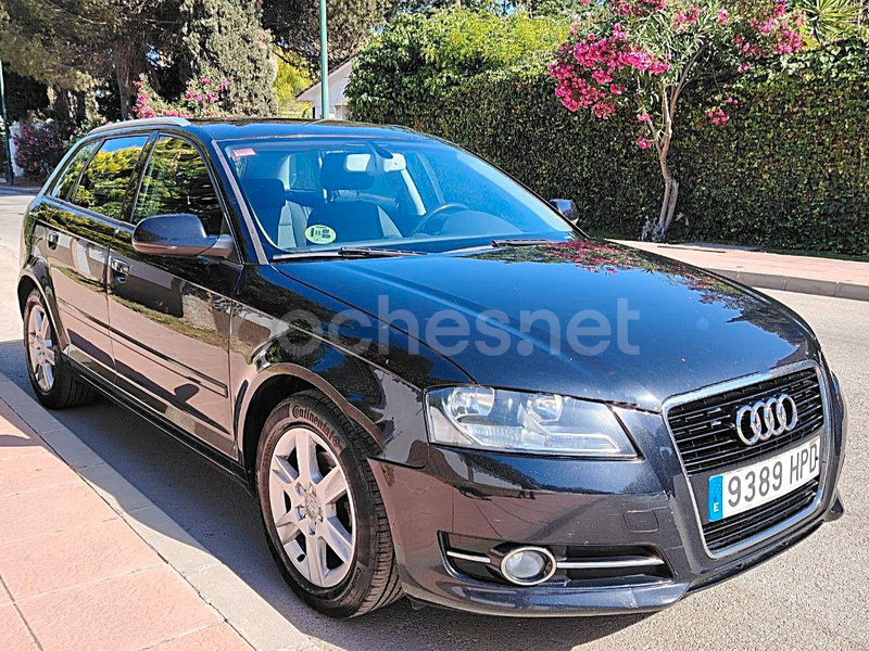 AUDI A3 Sportback 1.6 TDI 105cv Ambiente 5p.