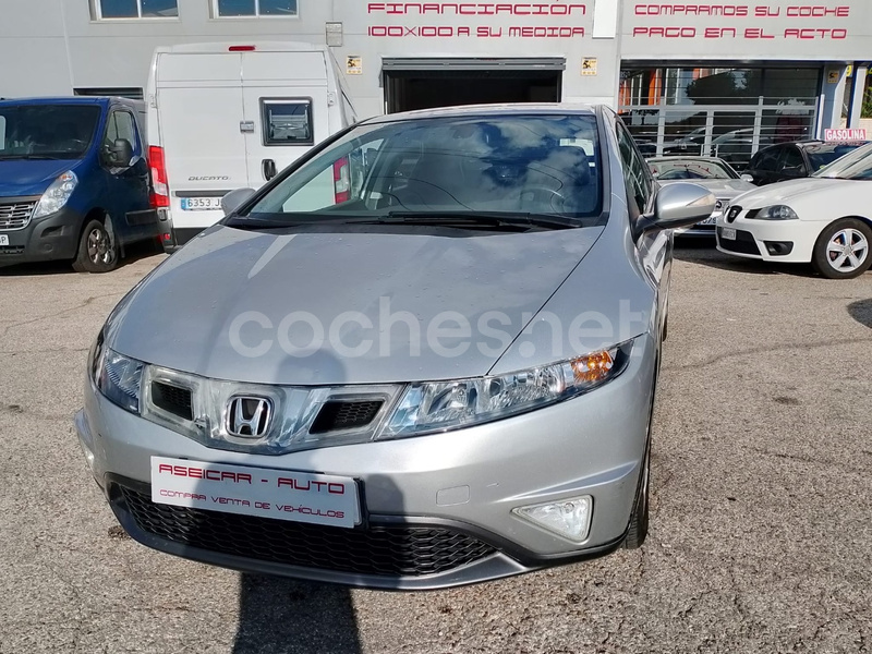 HONDA Civic 1.8 iVTEC Comfort 5p.