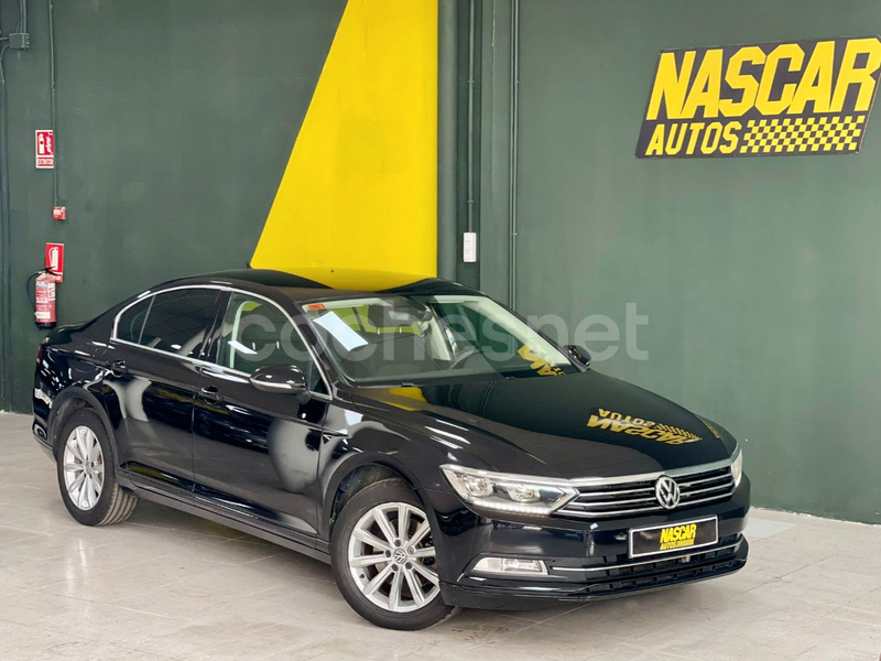 VOLKSWAGEN Passat Advance 1.6 TDI 88kW 120CV 4p.