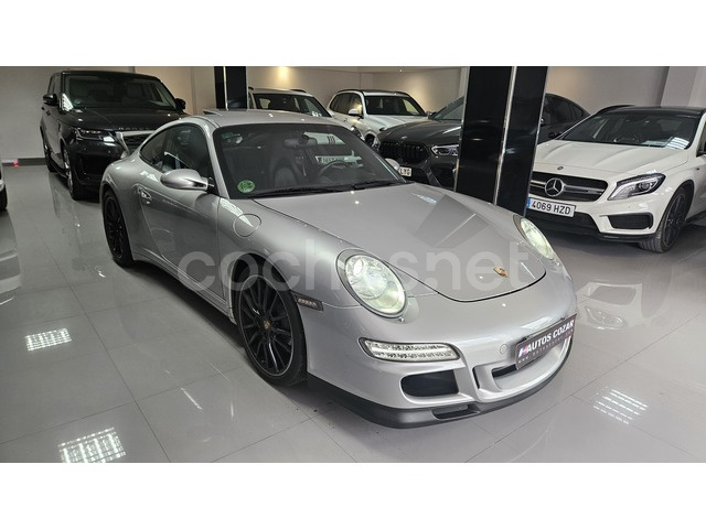 PORSCHE 911 Carrera 4S Coupe