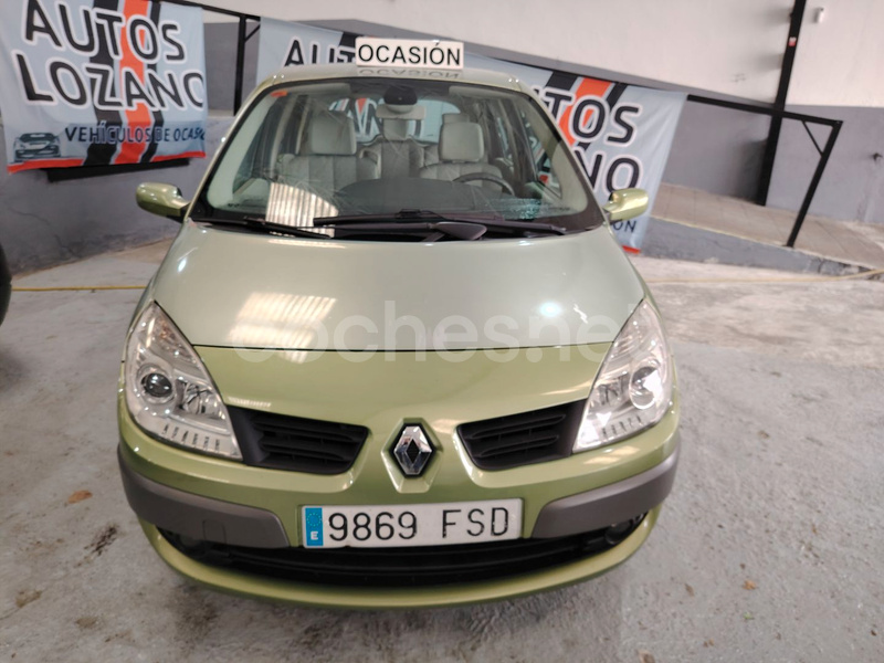 RENAULT Scénic Dynamique 1.9dCi Auto 5p.