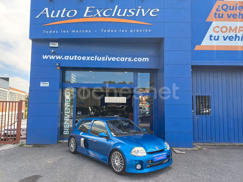 RENAULT Clio Renault Sport 3.0 V6 3p.