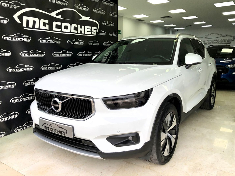 VOLVO XC40 2.0 T4 Business Plus Auto 5p.