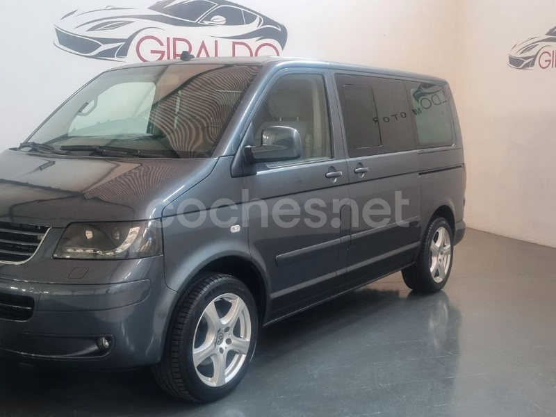 VOLKSWAGEN Multivan 2.5TDI HIGHLINE