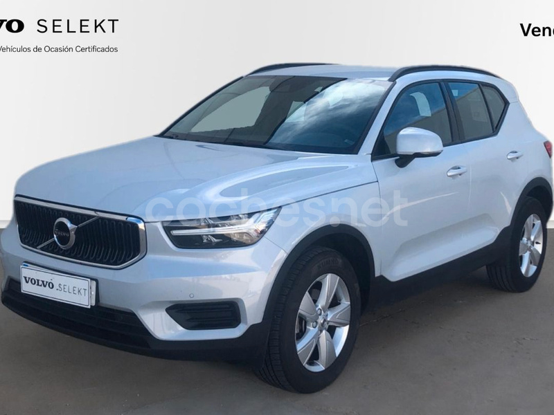 VOLVO XC40 1.5 T2 Momentum Core Auto