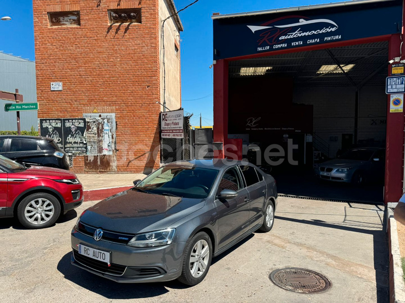 VOLKSWAGEN Jetta 1.4 TSI DSG Hybrid 4p.