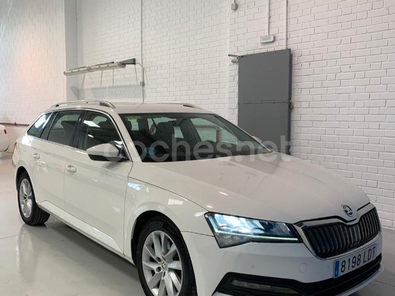 SKODA Superb Combi 2.0 TDI DSG Active