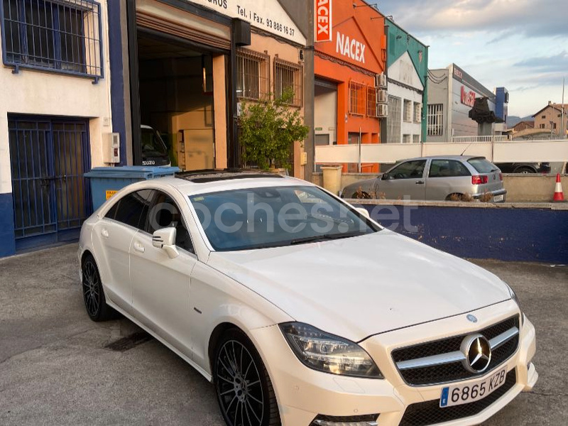 MERCEDES-BENZ Clase CLS CLS 350 CDI 4MATIC BlueEFFICIENCY 4p.