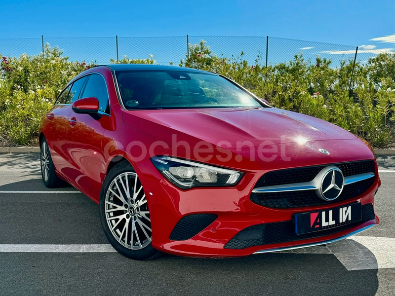 MERCEDES-BENZ Clase CLA CLA 220 d 4MATIC Shooting Brake 5p.