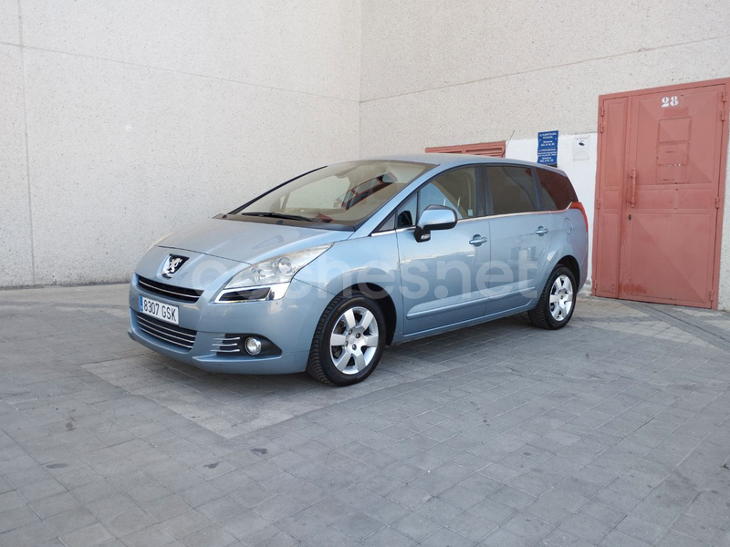 PEUGEOT 5008 Premium 1.6 HDI 110 FAP 5p.