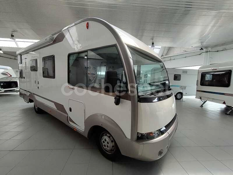 AUTOCARAVANA INTEGRAL ITINEO SB 720 (CON LITERAS)