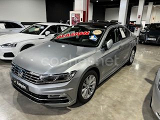 VOLKSWAGEN Passat RLine 2.0 TDI