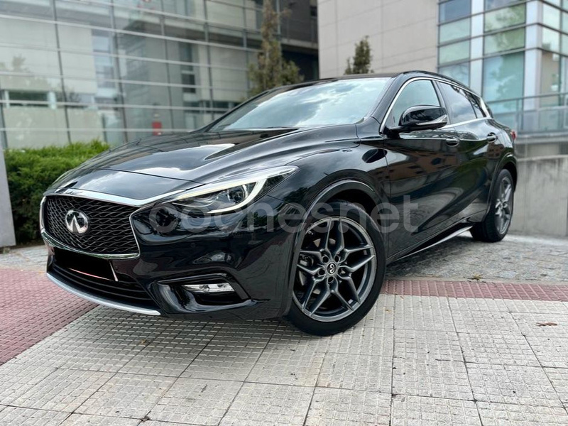 INFINITI Q30 1.6TC 115kW 156CV PREMIUM TECH 7DCT 5p.