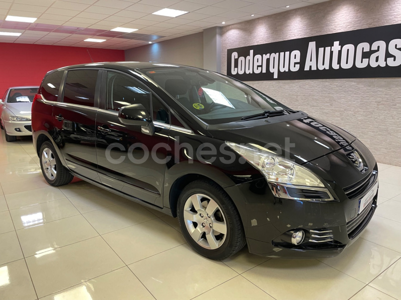 PEUGEOT 5008 Active 1.6 HDI 115 FAP 5p.