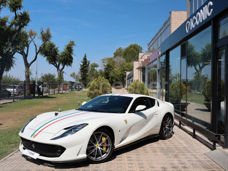 FERRARI 812 Superfast