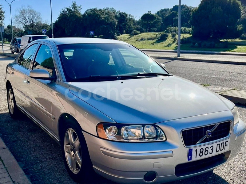 VOLVO S60 2.4 140 Momentum