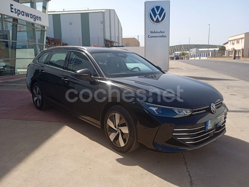 VOLKSWAGEN Passat Business 1.5 eTSI DSG