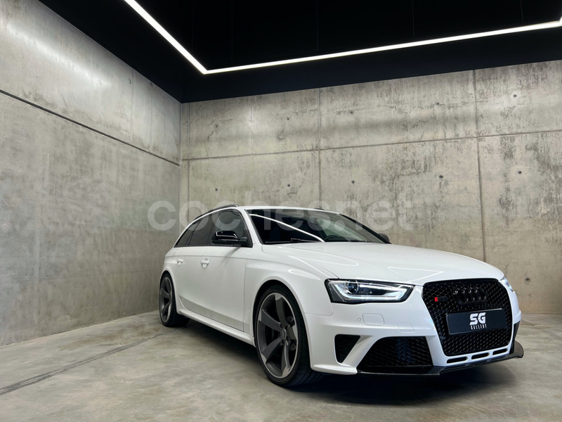 AUDI RS4 Avant 4.2 FSI quattro