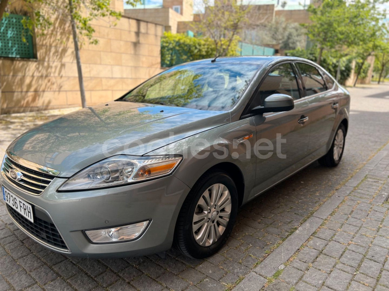 FORD Mondeo 2.0i Ghia 5p.