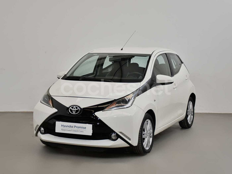 TOYOTA Aygo 1.0 70 xplay 5p.