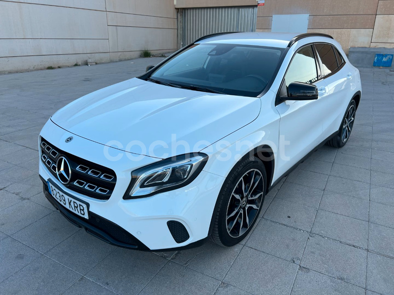 MERCEDES-BENZ Clase GLA GLA 200 d 5p.