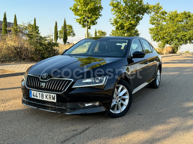 SKODA Superb 2.0 TDI 110KW 150cv DSG Style 5p.