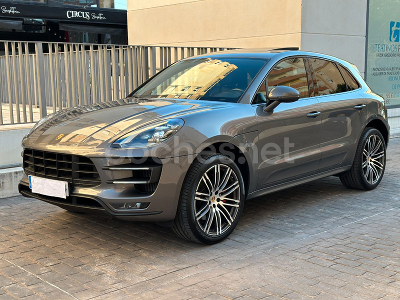 PORSCHE Macan Turbo 5p.