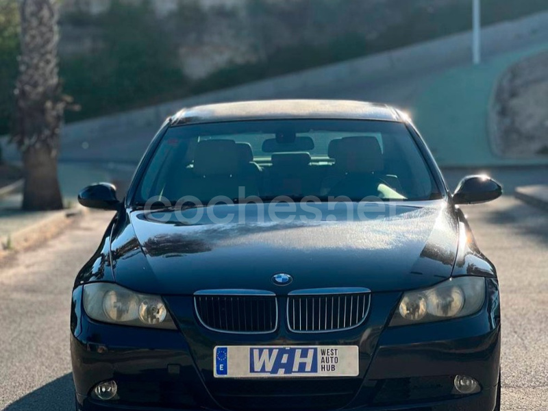 BMW Serie 3 325i 4p.