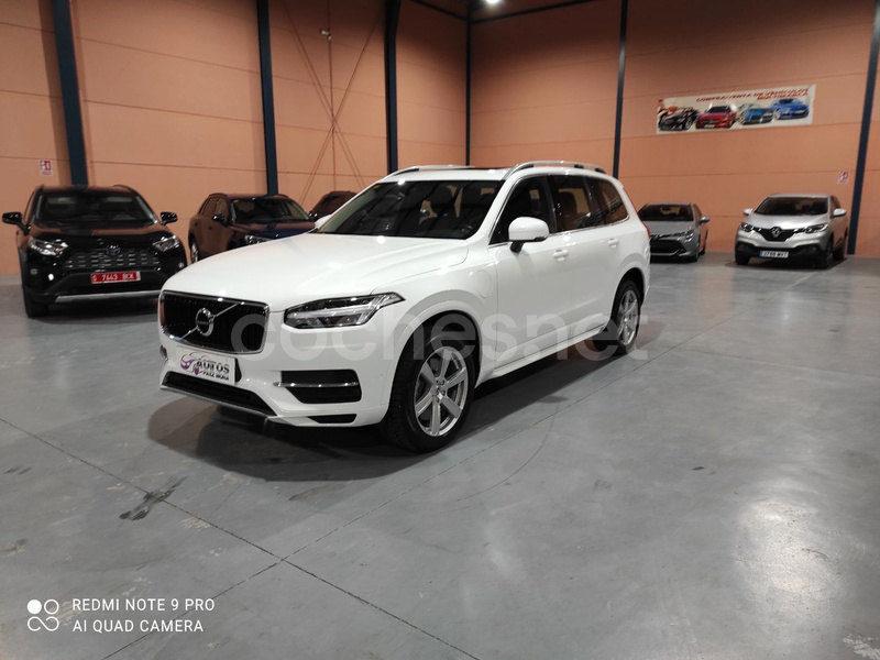 VOLVO XC90 2.0 T8 AWD Momentum Auto