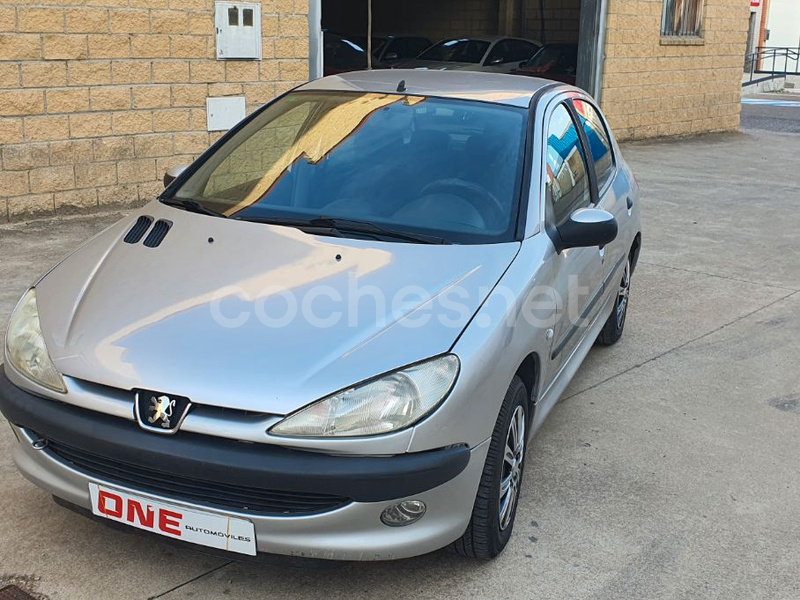 PEUGEOT 206 XR 75 5p.