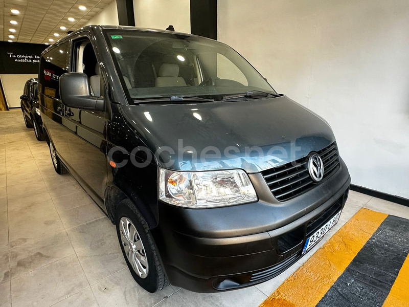 VOLKSWAGEN Multivan 2.5TDI 130CV 4p.